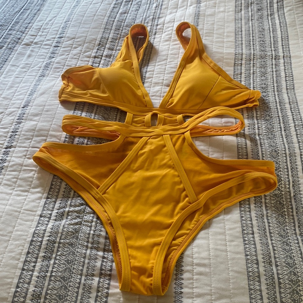 Sexy one piece swimsuit